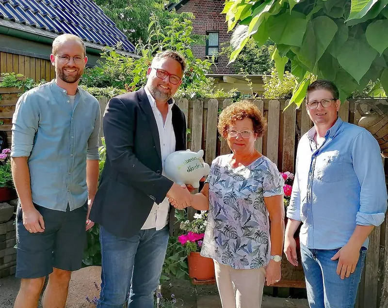 Nachbarn spenden 700 Euro