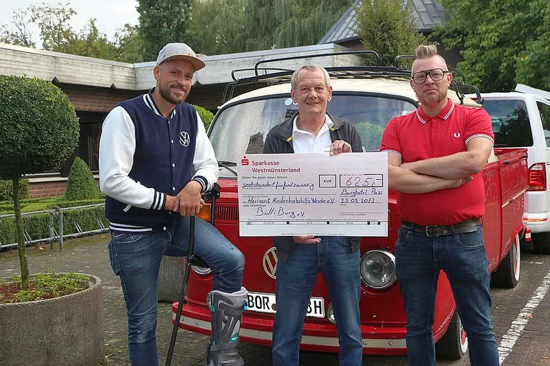 Stolze 625,- Euro von der Bulli - Burg Oeding