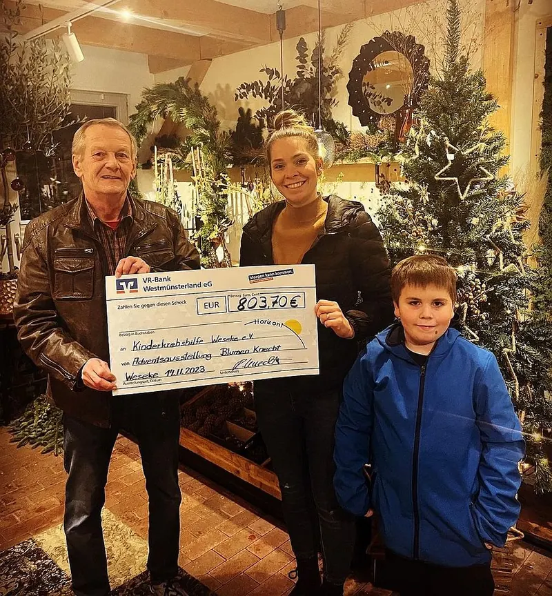 Adventsausstellung bei Romy Knecht mit großzügiger Spende: 803,70 Euro!